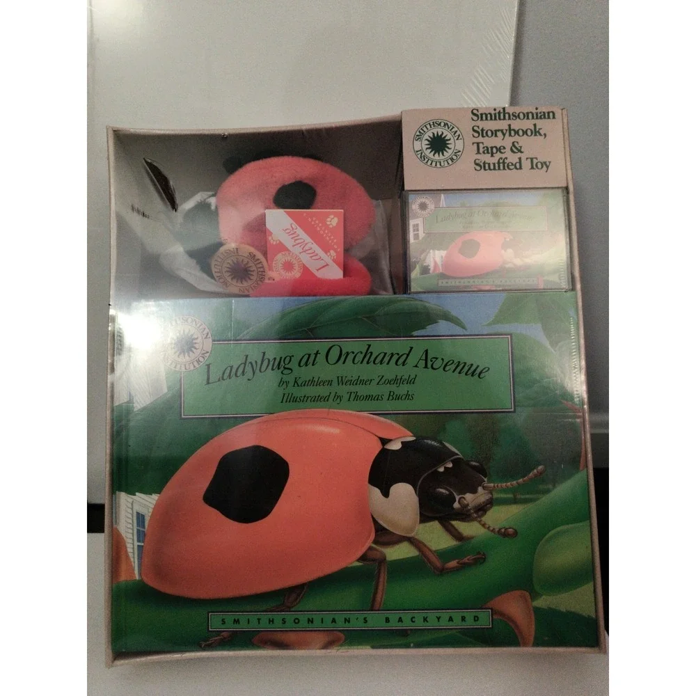 Vtge Smithsonian Ladybug Orchard Avenue Story Book, Cassette Stuffed Toy Sealed
